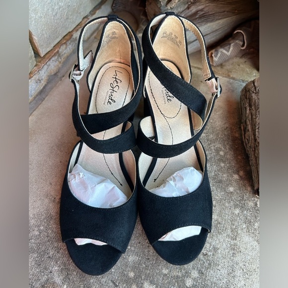 Life Stride All day comfort Black peep Heels Elegant Design NWOB SZ-9W.  O - Picture 4 of 7